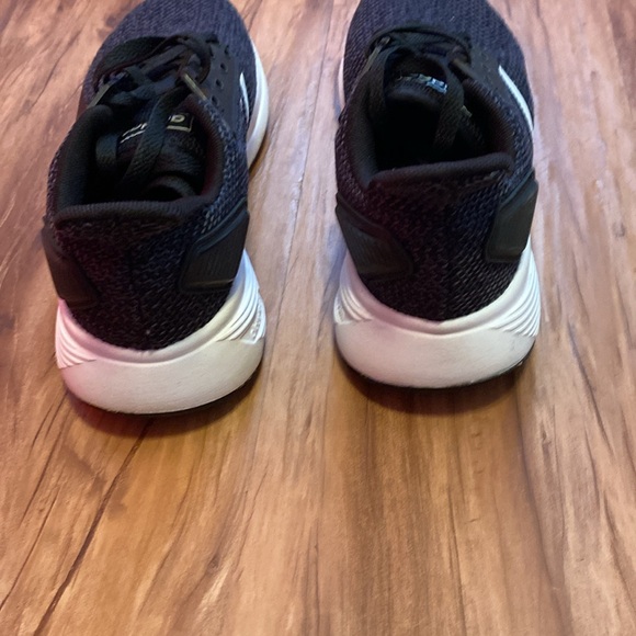 Adidas - Picture 5 of 6